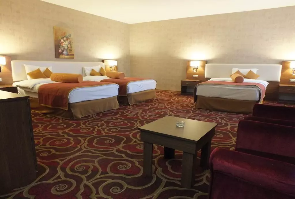 hotel royal berk van_shabavizparvaz_07.jpg
